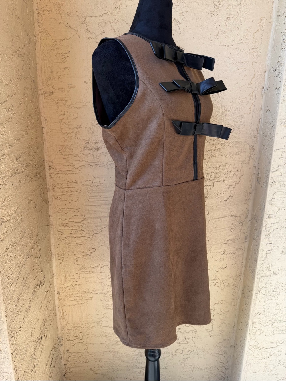 Antropologie Flat White Faux-Suede Sleeveless Bow-Trim Event Mini Dress M NWT - Picture 6 of 14